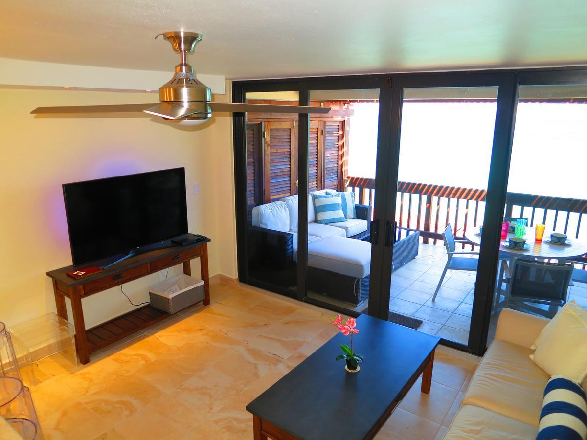 2Br Luxury Beachfront Duplex Villa On Sapphire Beach III East End  Εξωτερικό φωτογραφία