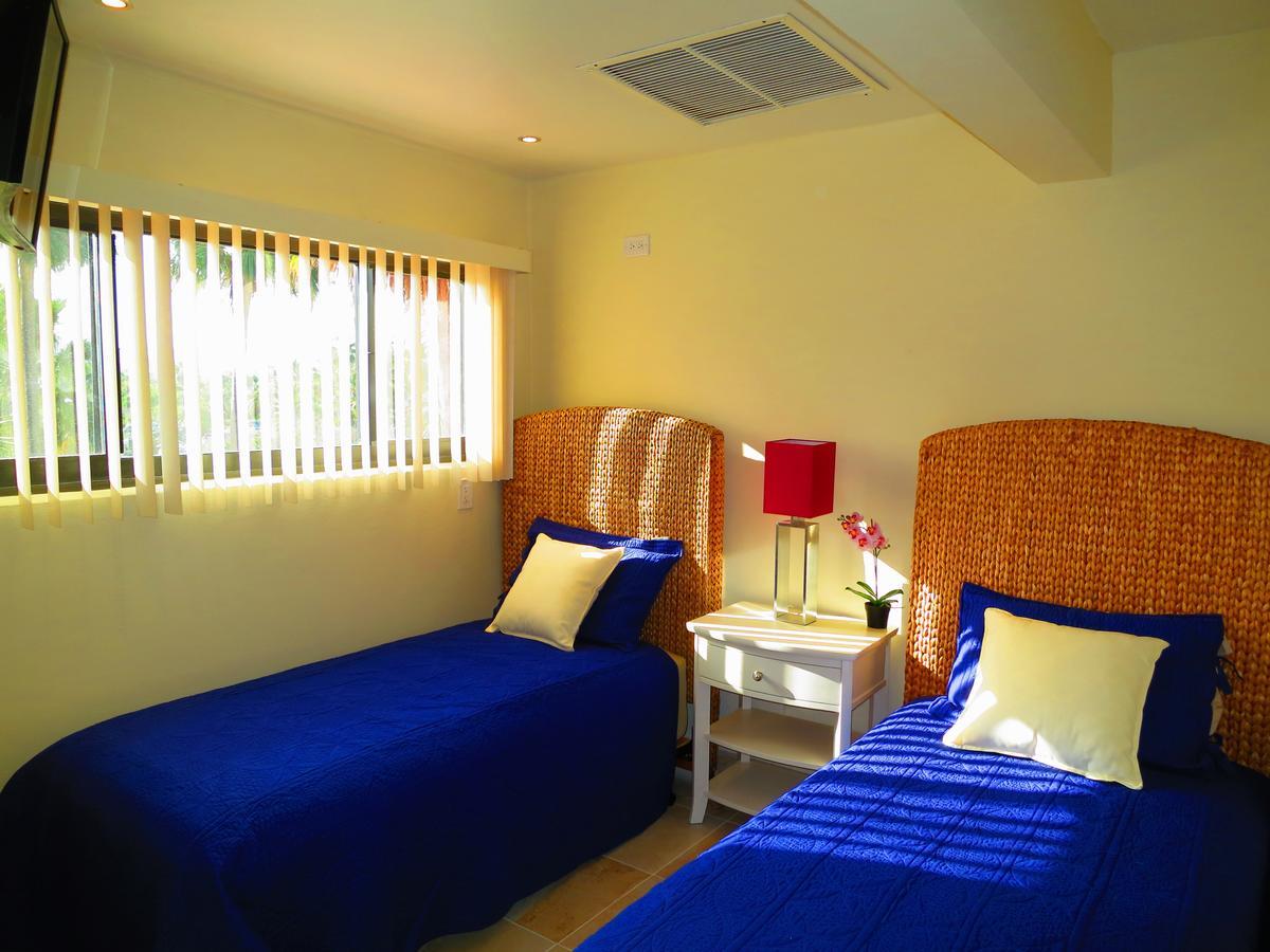 2Br Luxury Beachfront Duplex Villa On Sapphire Beach III East End  Εξωτερικό φωτογραφία